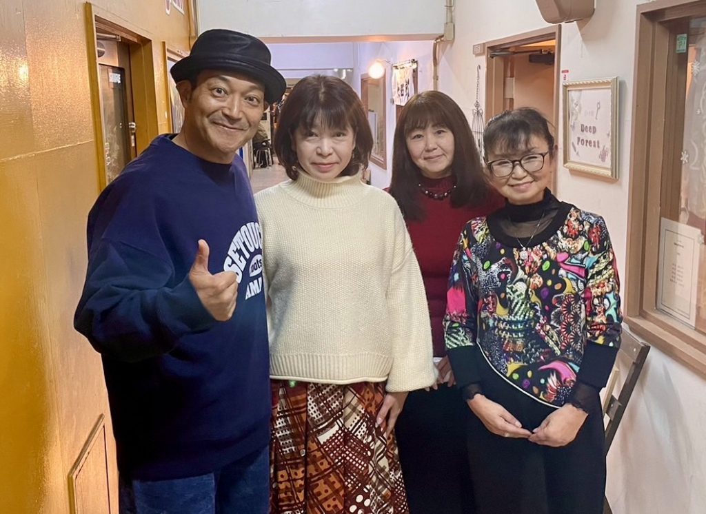占いの館DeepForest 店内